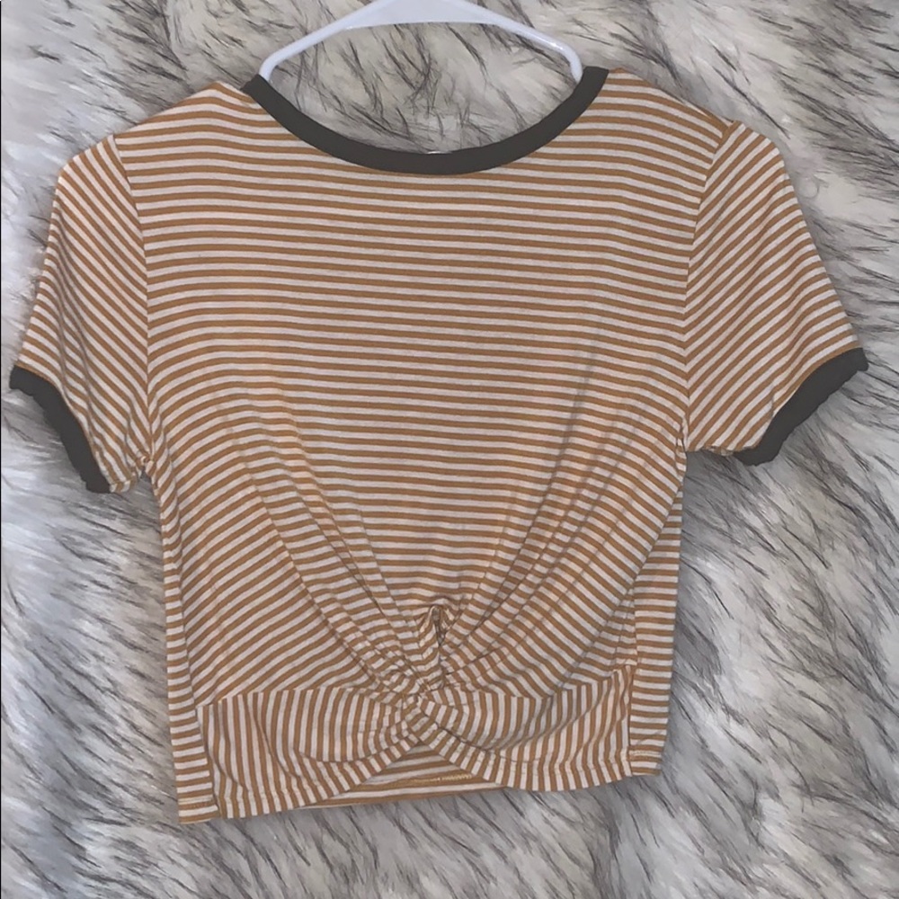 Cropped shirt